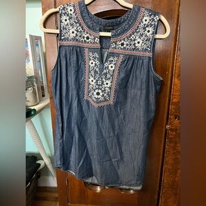 Talbots Chambray Top Womens Large Boho White Embroidery Festival Cottage Chic